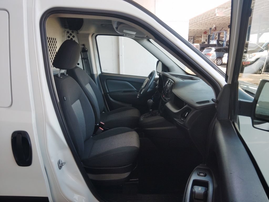 Used 2022 RAM ProMaster City Tradesman FWD image 12