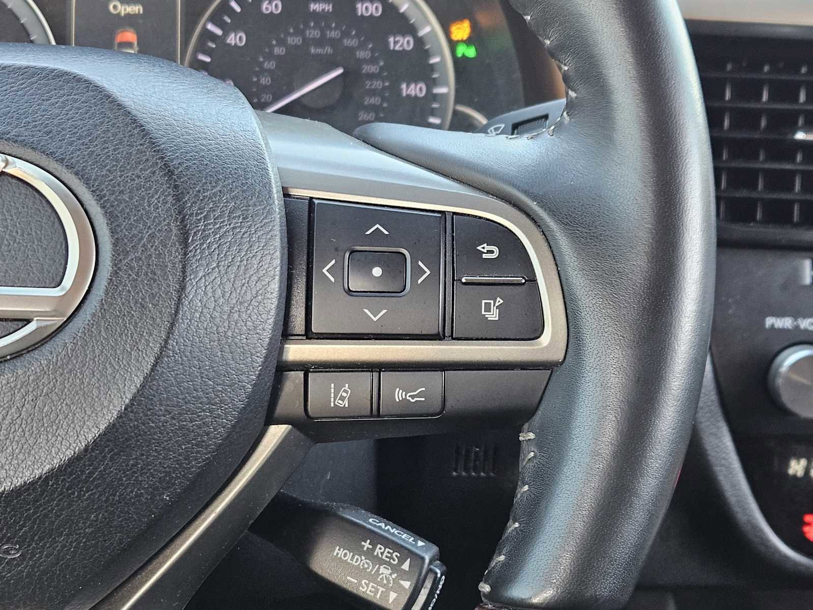 Used 2018 Lexus RX 350 FWD w/ Premium Package image 27