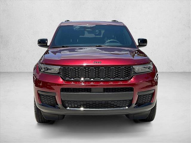Used 2025 Jeep Grand Cherokee L Altitude RWD image 2