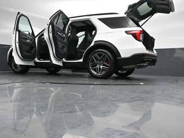 Certified 2025 Ford Explorer ST AWD/4WD image 59