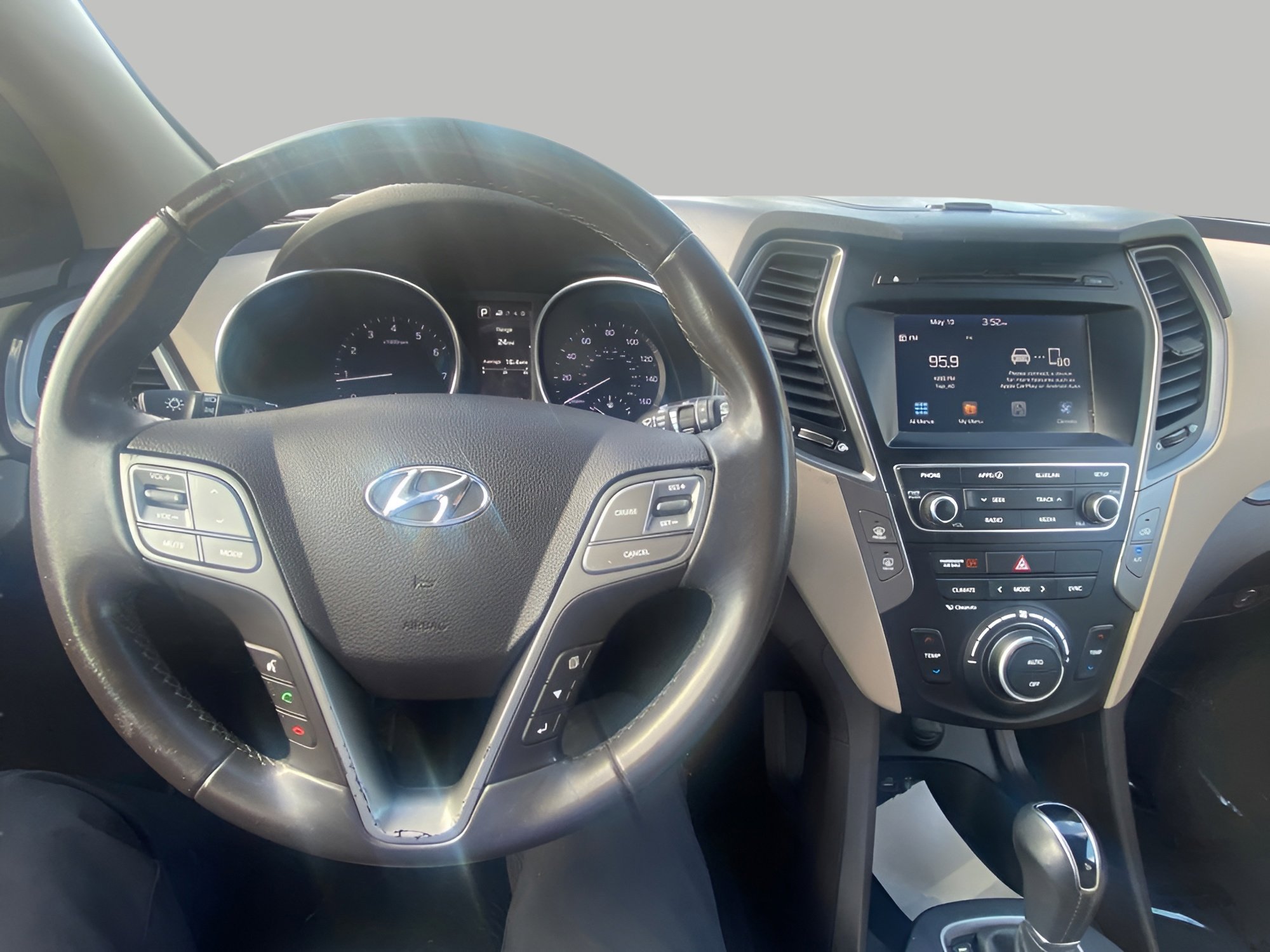 Used 2017 Hyundai Santa Fe Sport FWD image 7