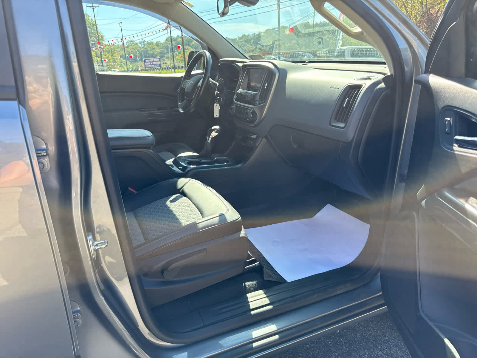 Used 2022 Chevrolet Colorado Z71 w/ LPO, Bed Guard Package image 29