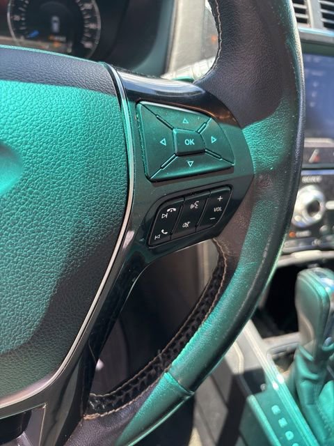 Used 2016 Ford Explorer Platinum AWD/4WD image 22