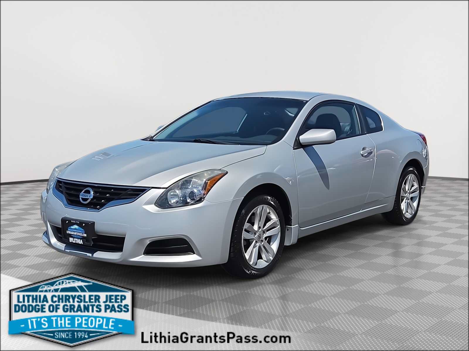 Used 2011 Nissan Altima 2.5 S w/ Convenience Pkg FWD image 1