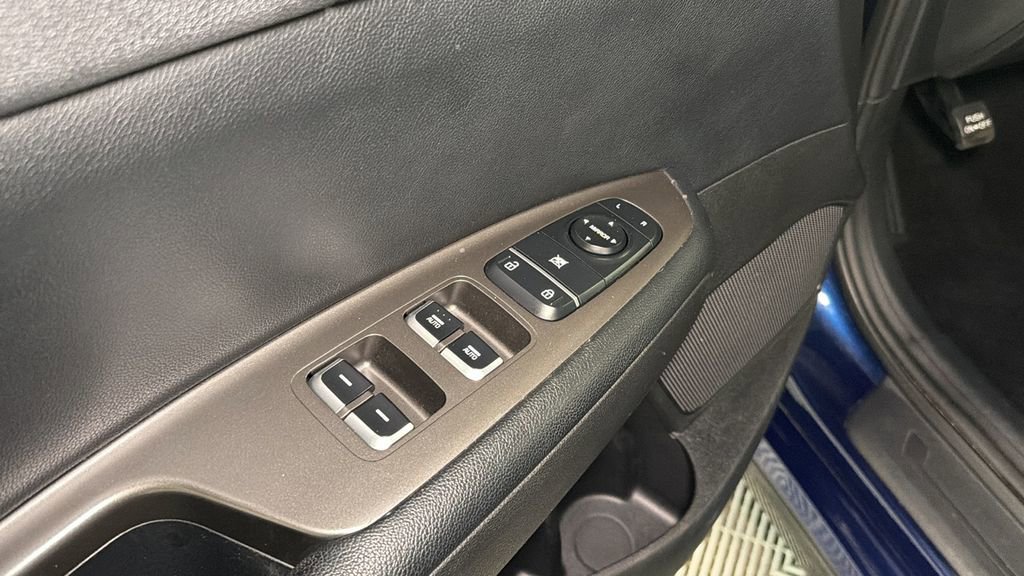 Used 2019 Kia Optima S w/ S Panoramic Sunroof Package image 18