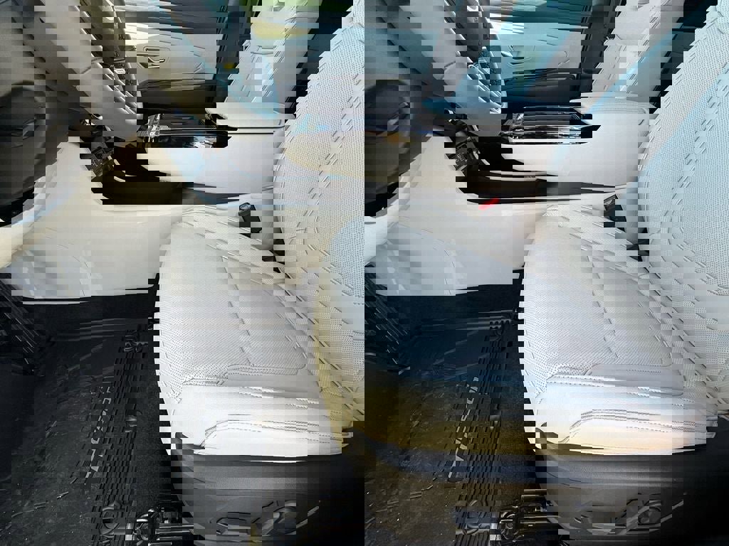 New 2026 Hyundai Tucson Limited image 12