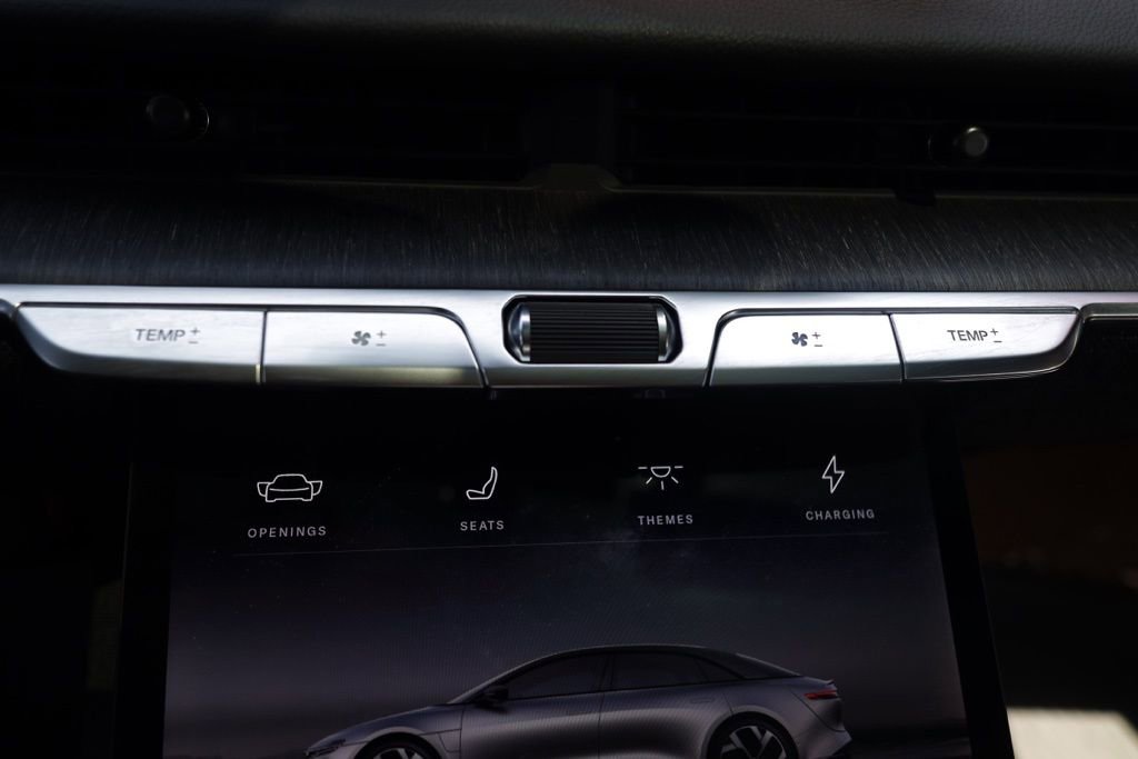Used 2023 Lucid Air Touring image 27