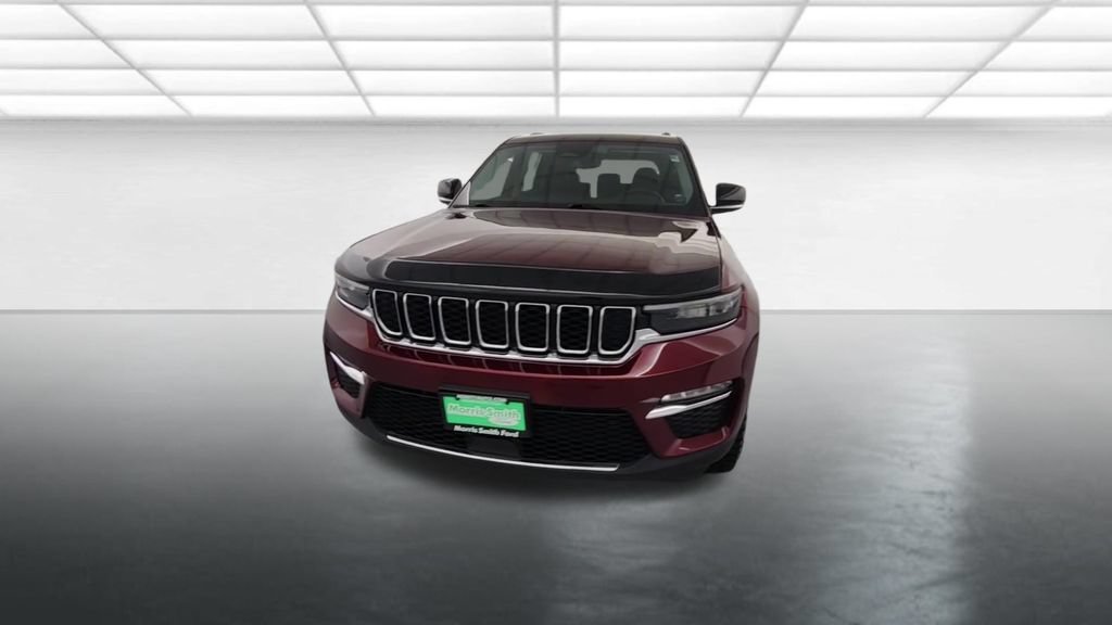 Used 2023 Jeep Grand Cherokee Limited AWD/4WD image 2