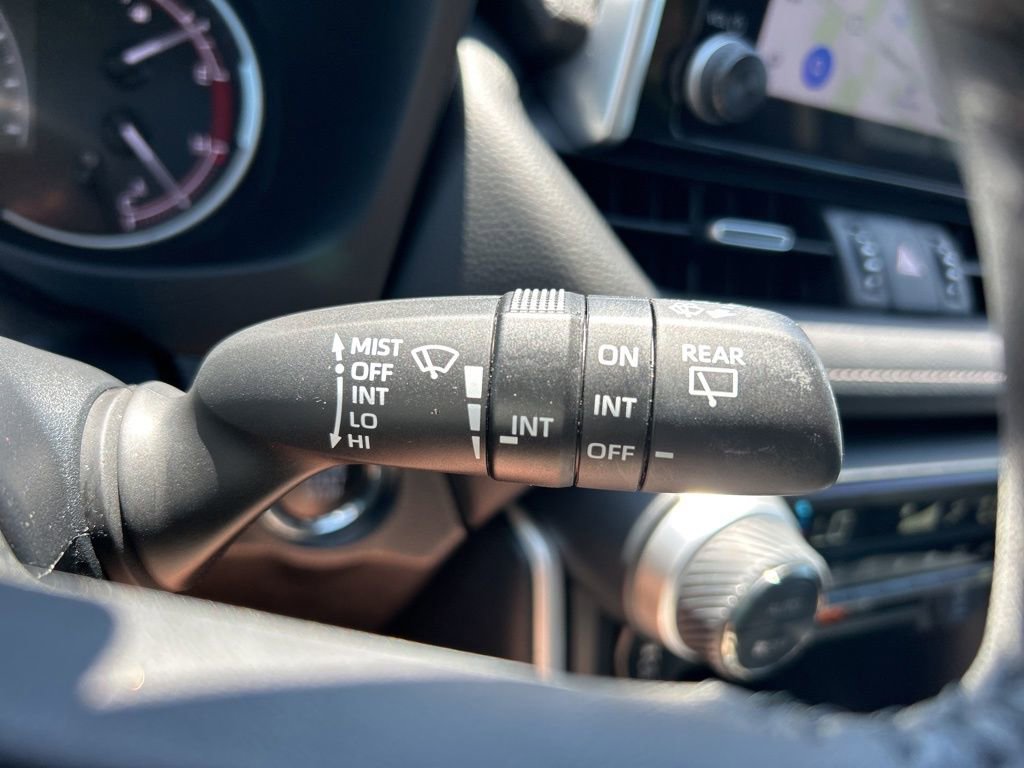 Used 2023 Toyota RAV4 XLE Premium image 25