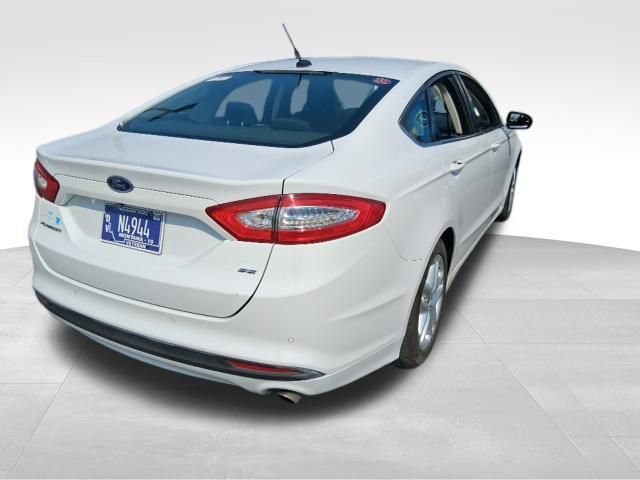 Used 2015 Ford Fusion SE FWD image 11