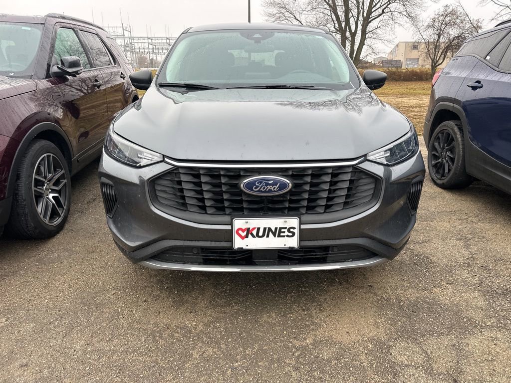 Used 2023 Ford Escape Active image 16