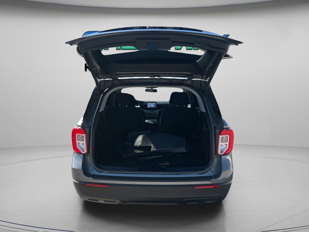 Used 2023 Ford Explorer XLT image 10