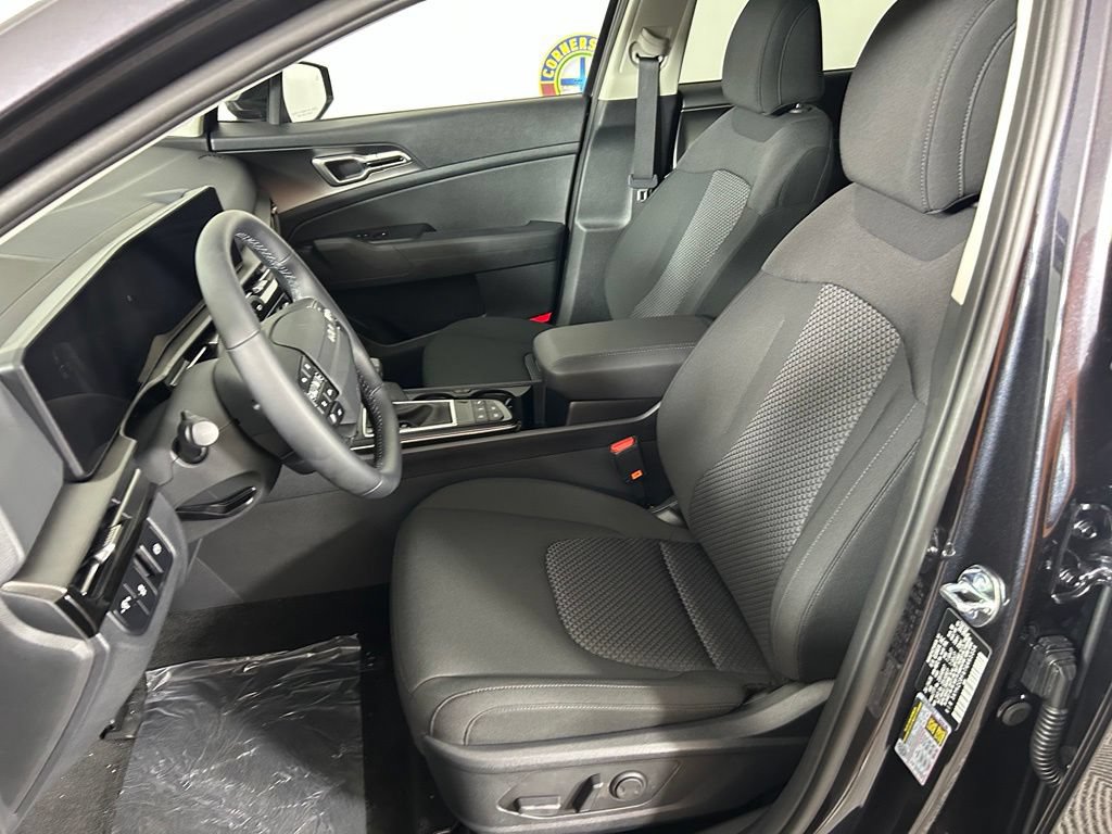 New 2026 Kia Sportage LX w/ LX Convenience Package AWD/4WD image 11