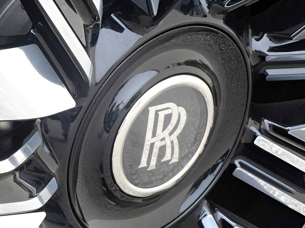 New 2025 Rolls-Royce Ghost Black Badge image 16