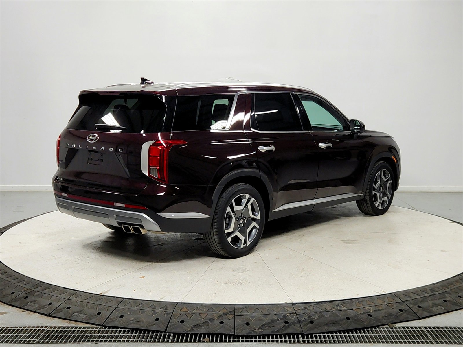 Used 2023 Hyundai Palisade SEL w/ Premium Package image 7