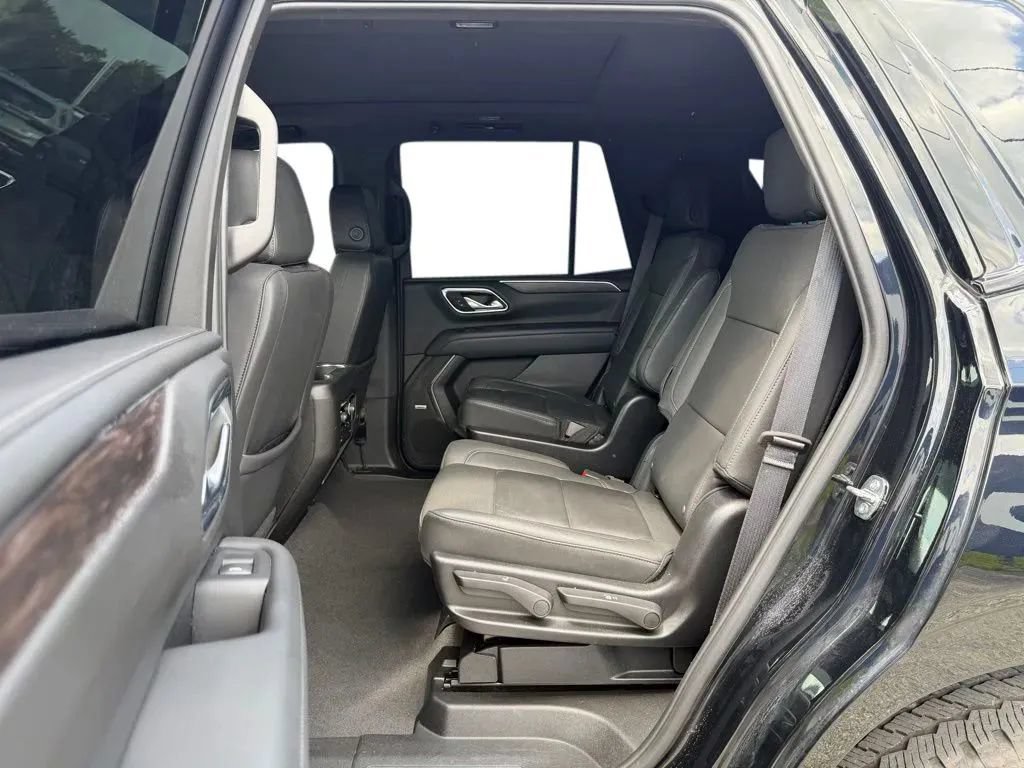 Used 2024 Chevrolet Tahoe Z71 w/ Luxury Package AWD/4WD image 27