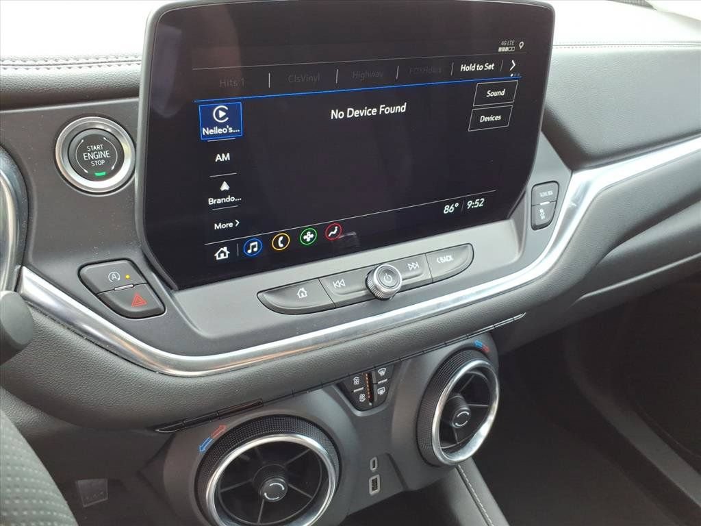 Used 2025 Chevrolet Blazer LT FWD image 29