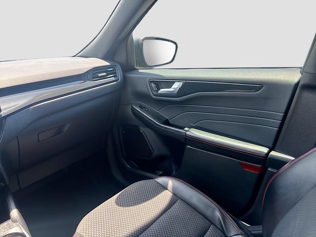 Used 2023 Ford Escape ST-Line w/ Tech Pack #1 FWD image 23
