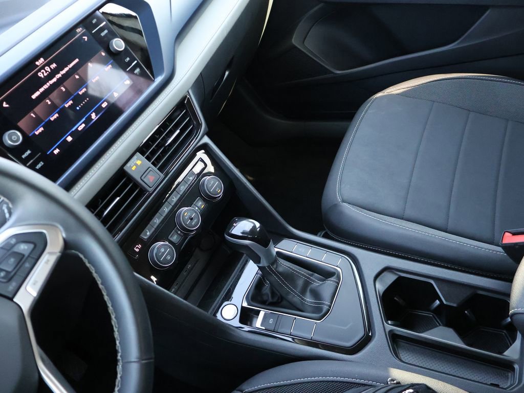 Certified 2024 Volkswagen Taos SE image 22