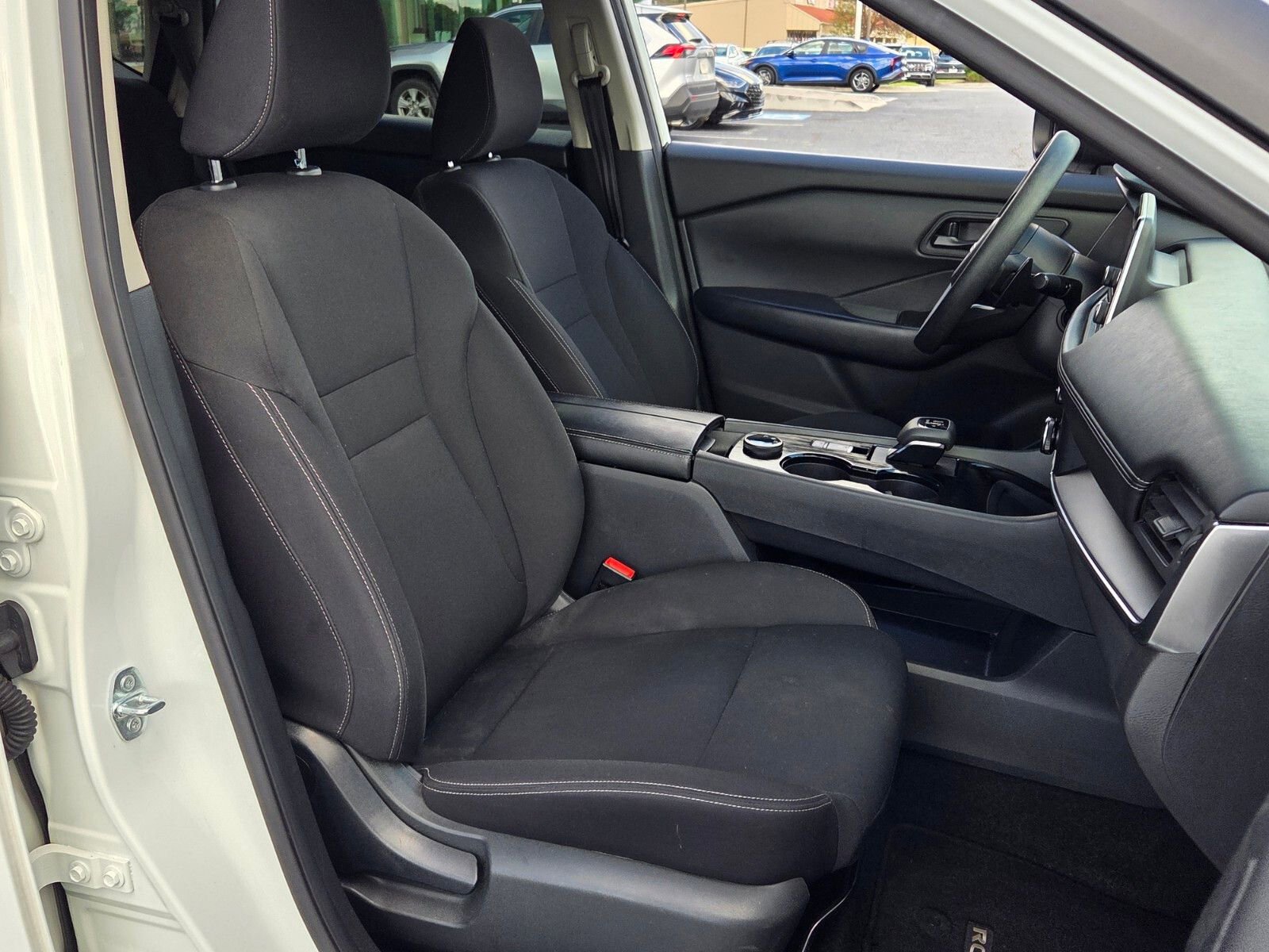 Used 2024 Nissan Rogue S image 16