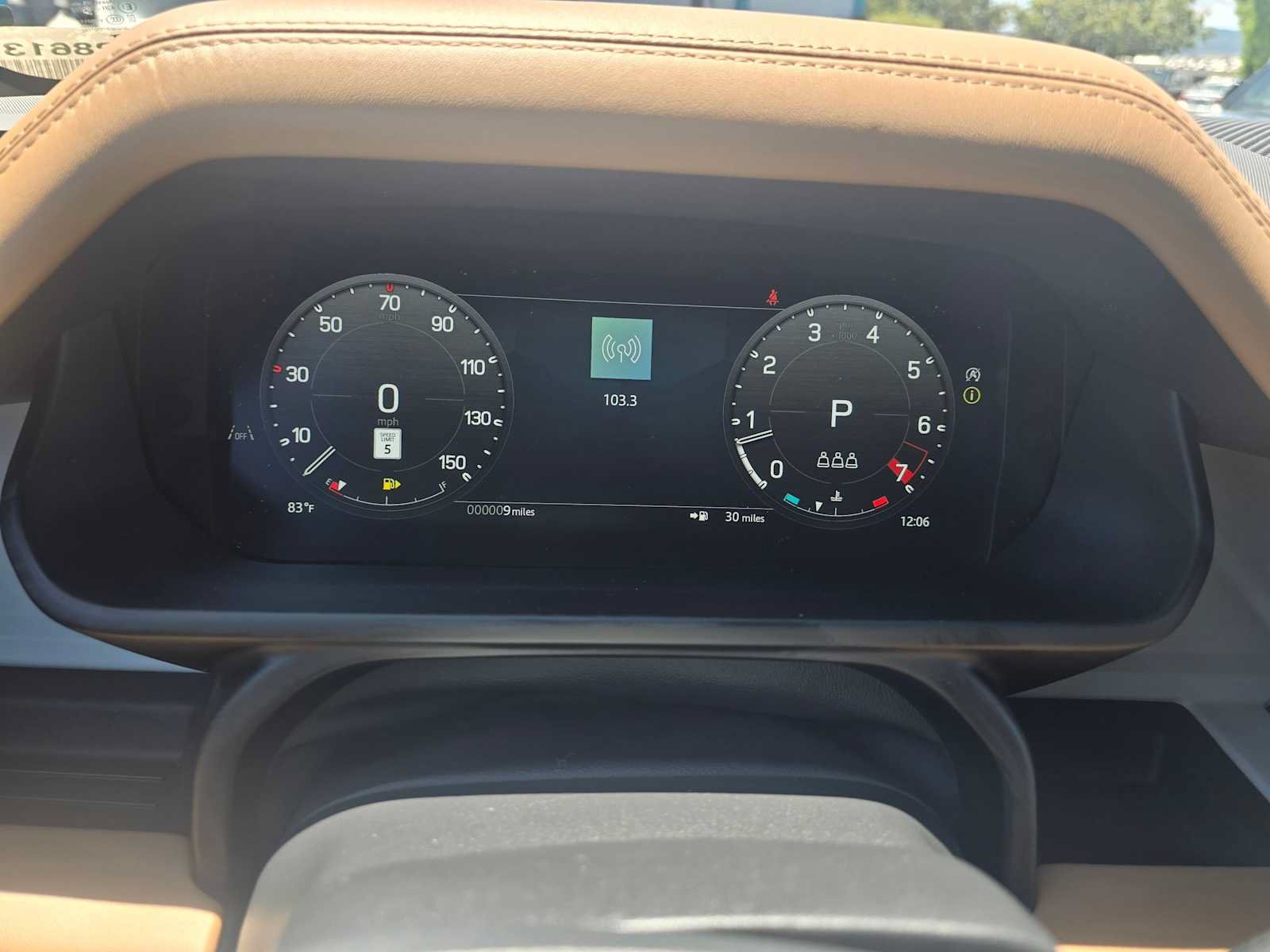 New 2026 Land Rover Defender 110 X-Dynamic SE AWD/4WD image 26