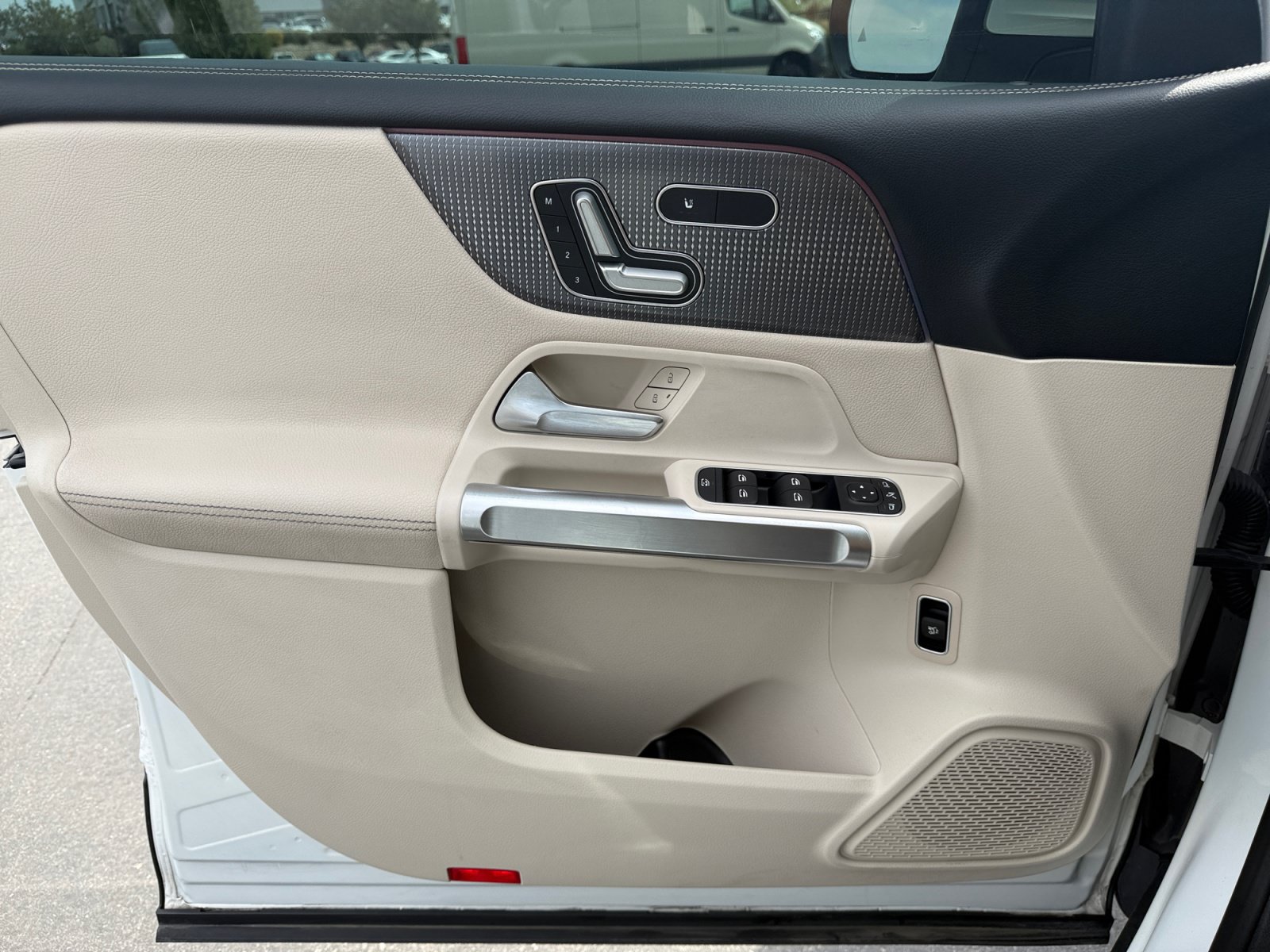 Certified 2020 Mercedes-Benz GLB 250 4MATIC image 13