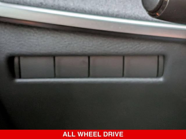 Certified 2025 Nissan Kicks SV AWD/4WD image 19