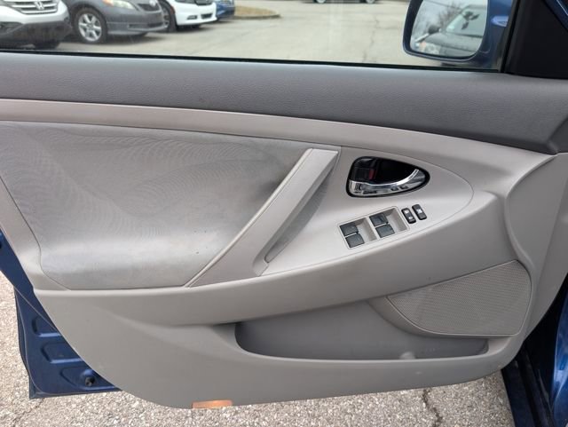 Used 2010 Toyota Camry image 9