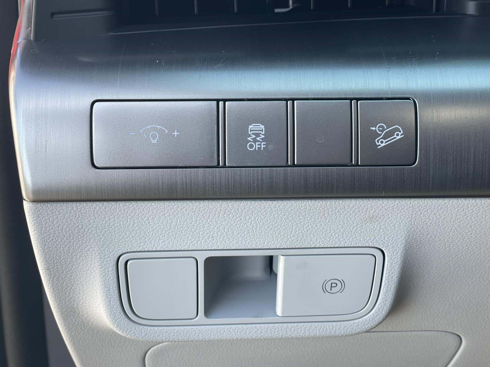 Certified 2025 Hyundai Kona SEL image 20