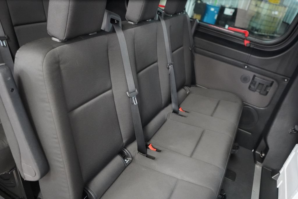 Used 2025 Mercedes-Benz Sprinter 2500 image 24