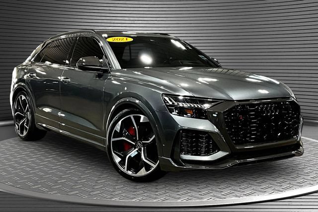 Used 2021 Audi RS Q8 w/ Carbon Optic Package AWD/4WD image 3