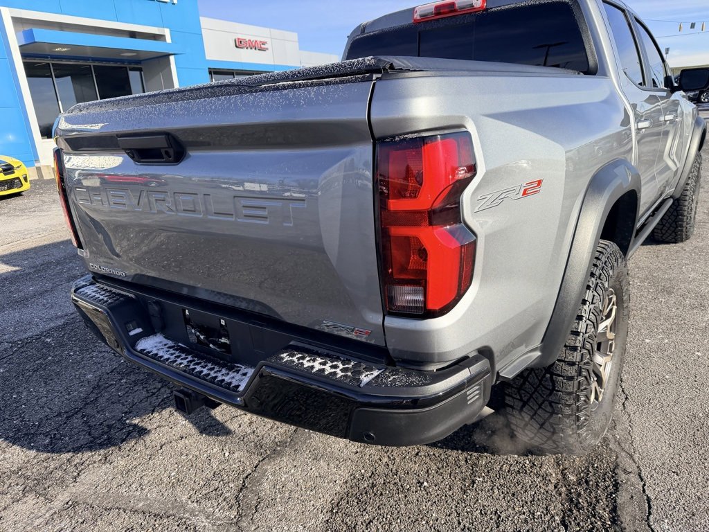 Used 2025 Chevrolet Colorado ZR2 w/ Technology Package image 7