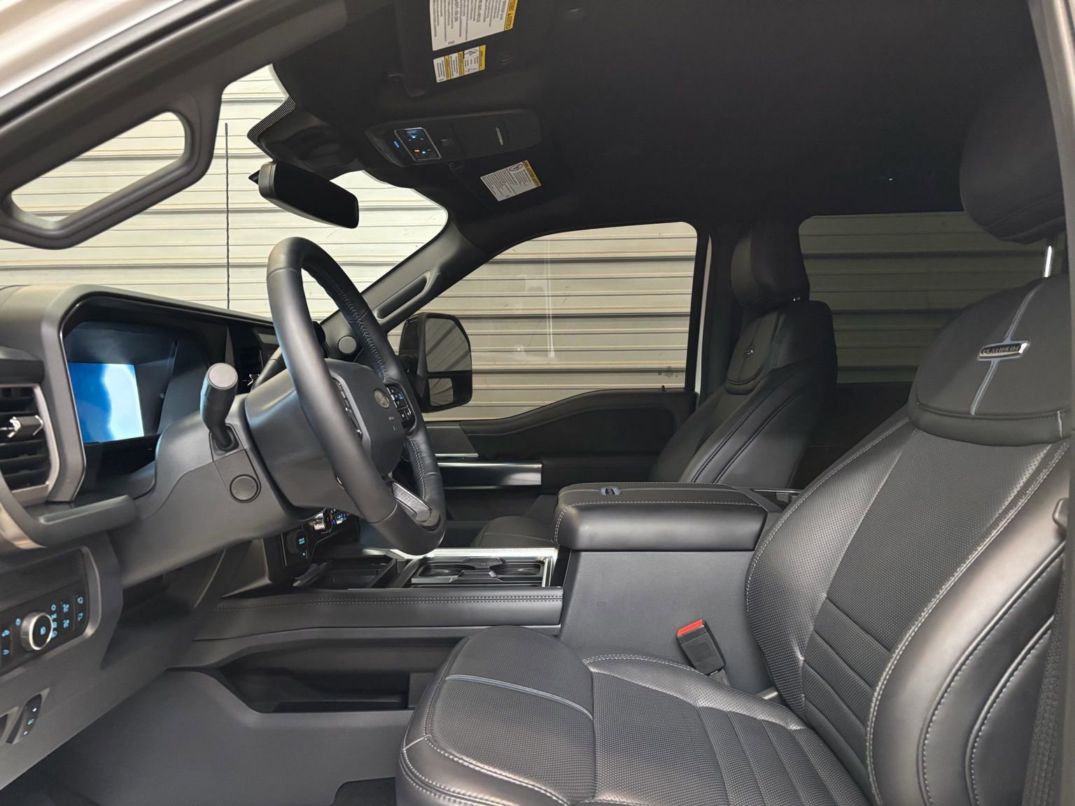 Used 2025 Ford F450 Platinum image 12