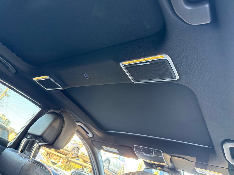 Used 2015 Mercedes-Benz S 550 4MATIC Sedan image 33