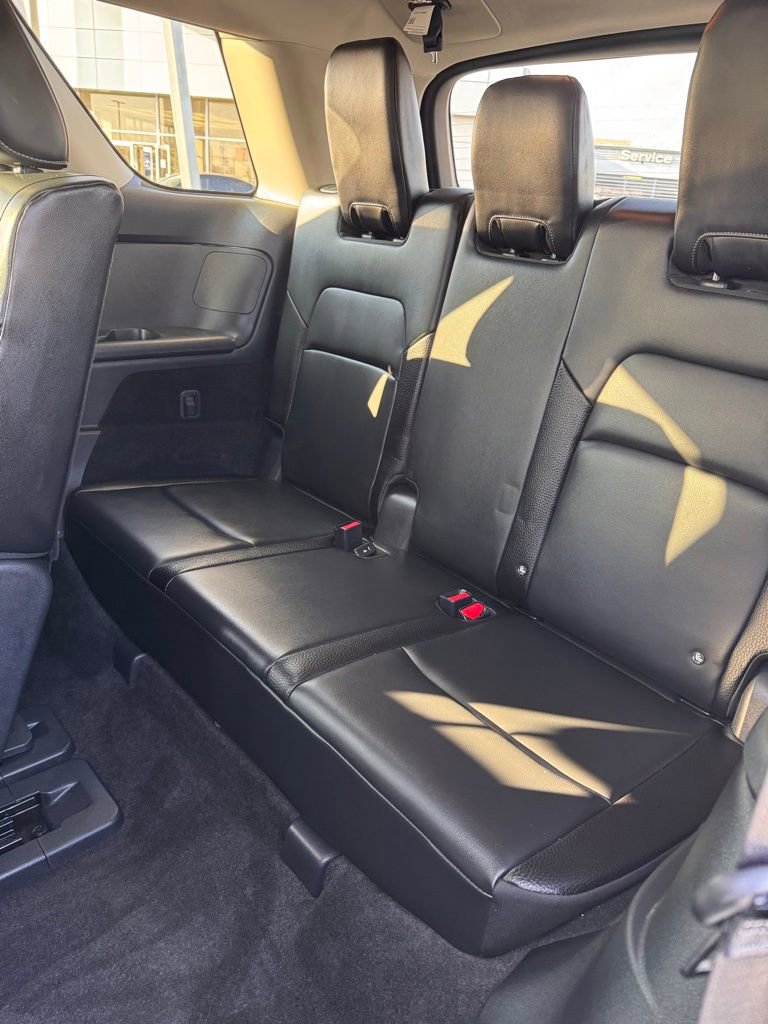 Used 2025 Nissan Pathfinder SL image 14