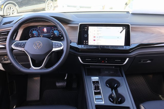 New 2026 Volkswagen Atlas SE image 14