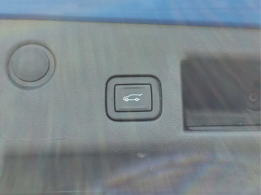Certified 2024 Chevrolet Equinox LT FWD image 20