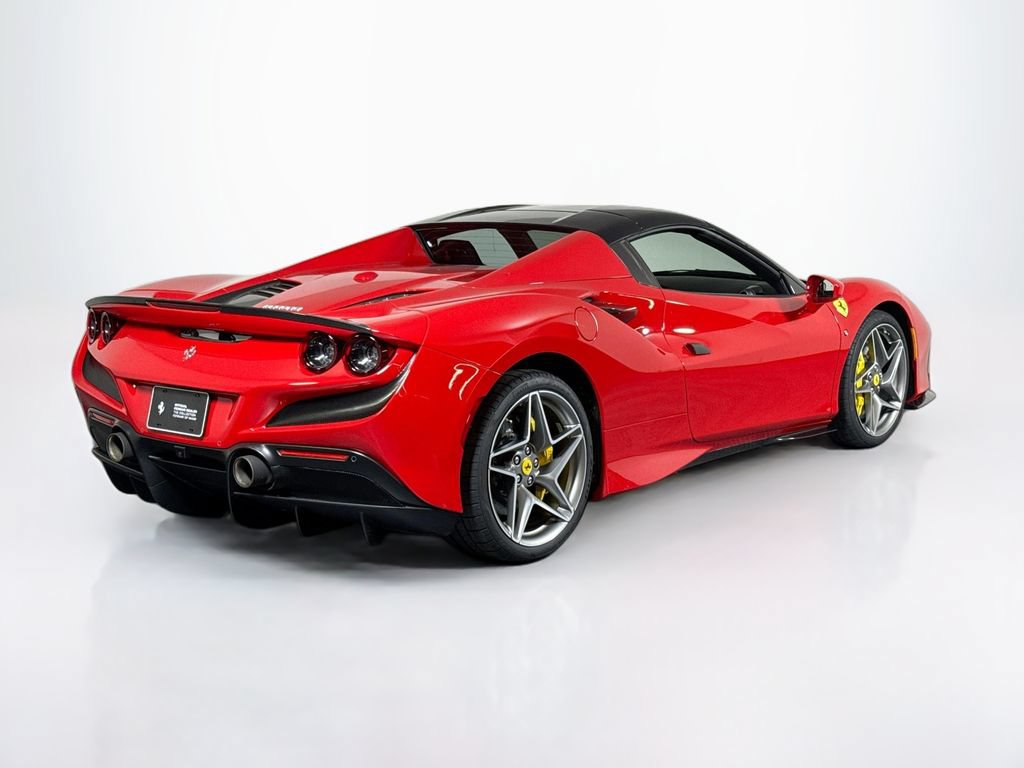 Used 2022 Ferrari F8 Tributo RWD image 9