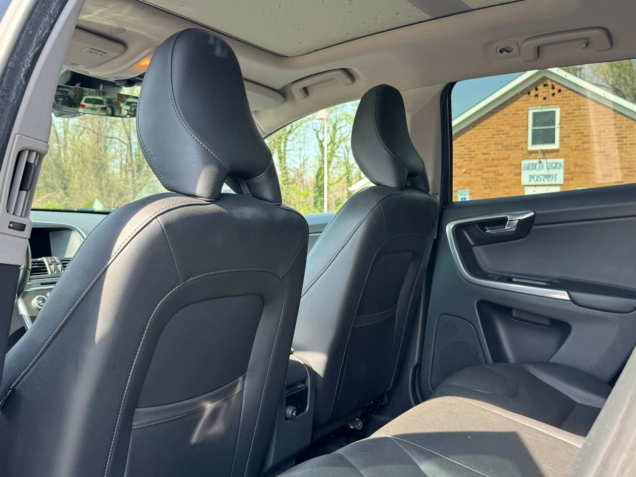 Used 2016 Volvo XC60 T5 Premier FWD image 12