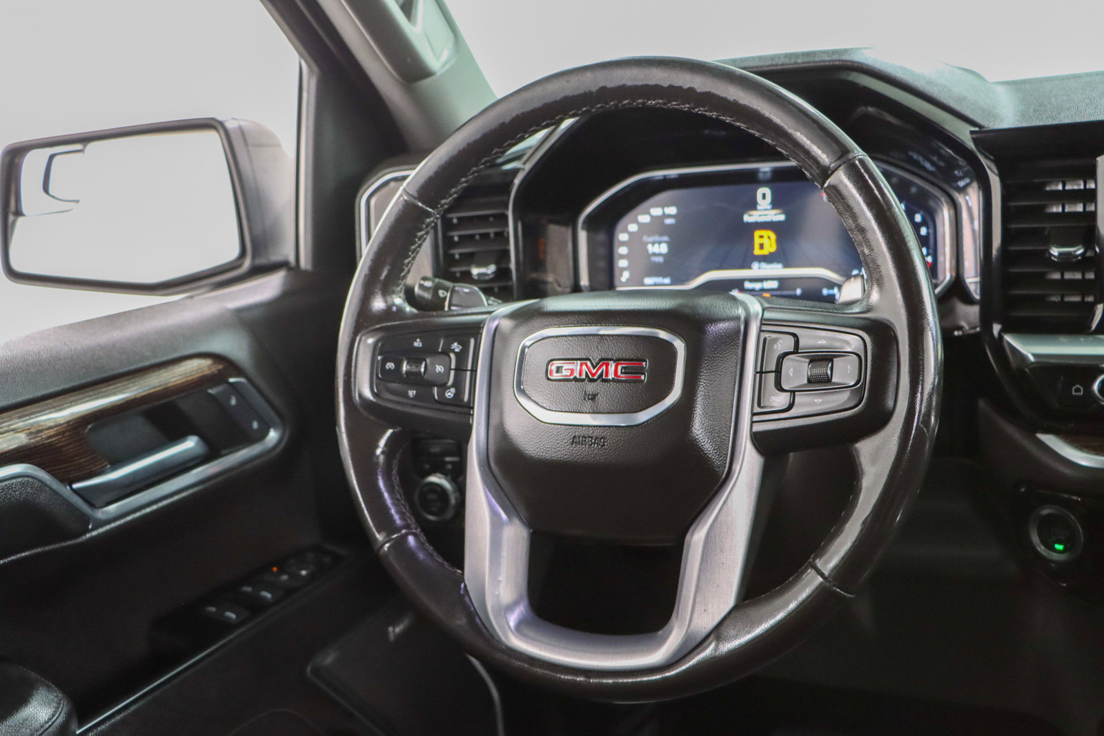 Used 2022 GMC Sierra 1500 Elevation w/ Preferred Package AWD/4WD image 13