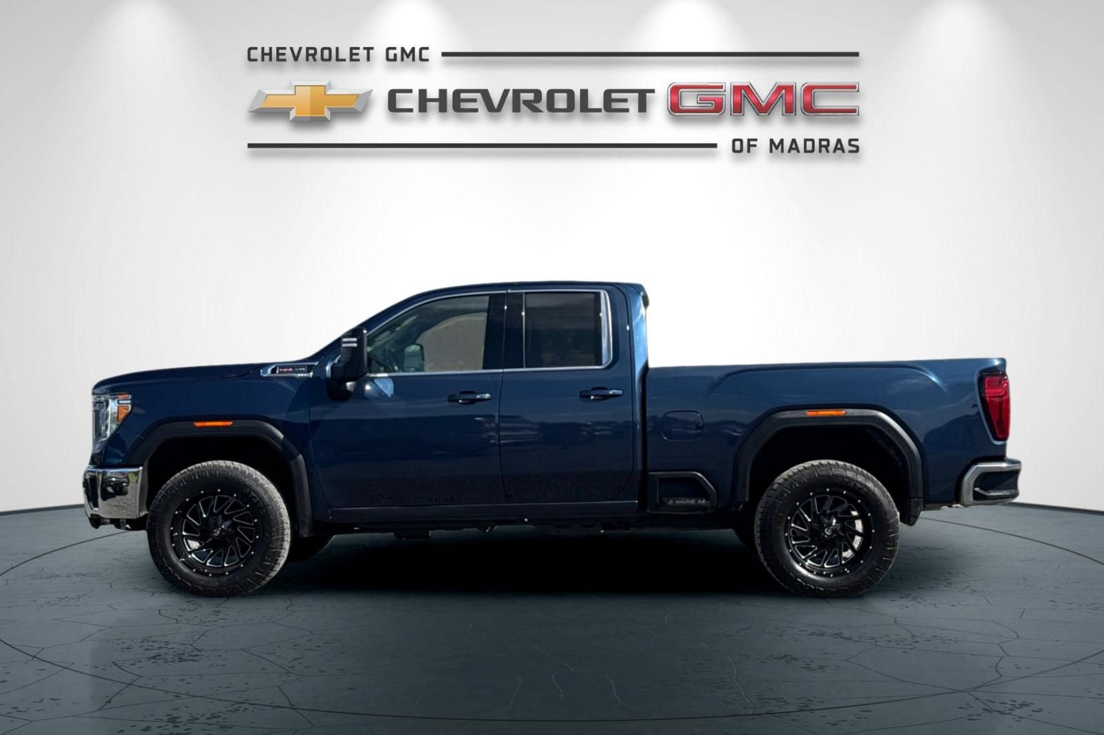 Used 2023 GMC Sierra 2500 SLE w/ SLE Convenience Package AWD/4WD image 6