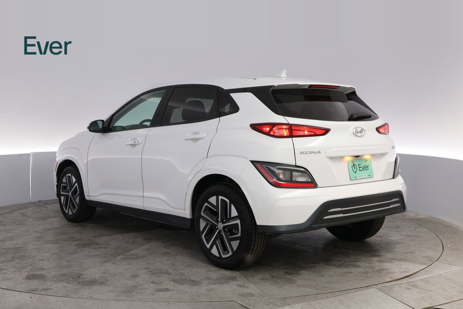 Used 2023 Hyundai Kona SE FWD image 17