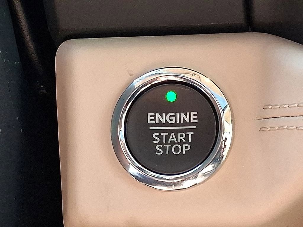 Used 2024 Ford Expedition Platinum image 24