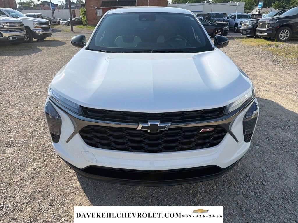 Used 2025 Chevrolet Trax RS w/ Driver Confidence Package FWD image 6