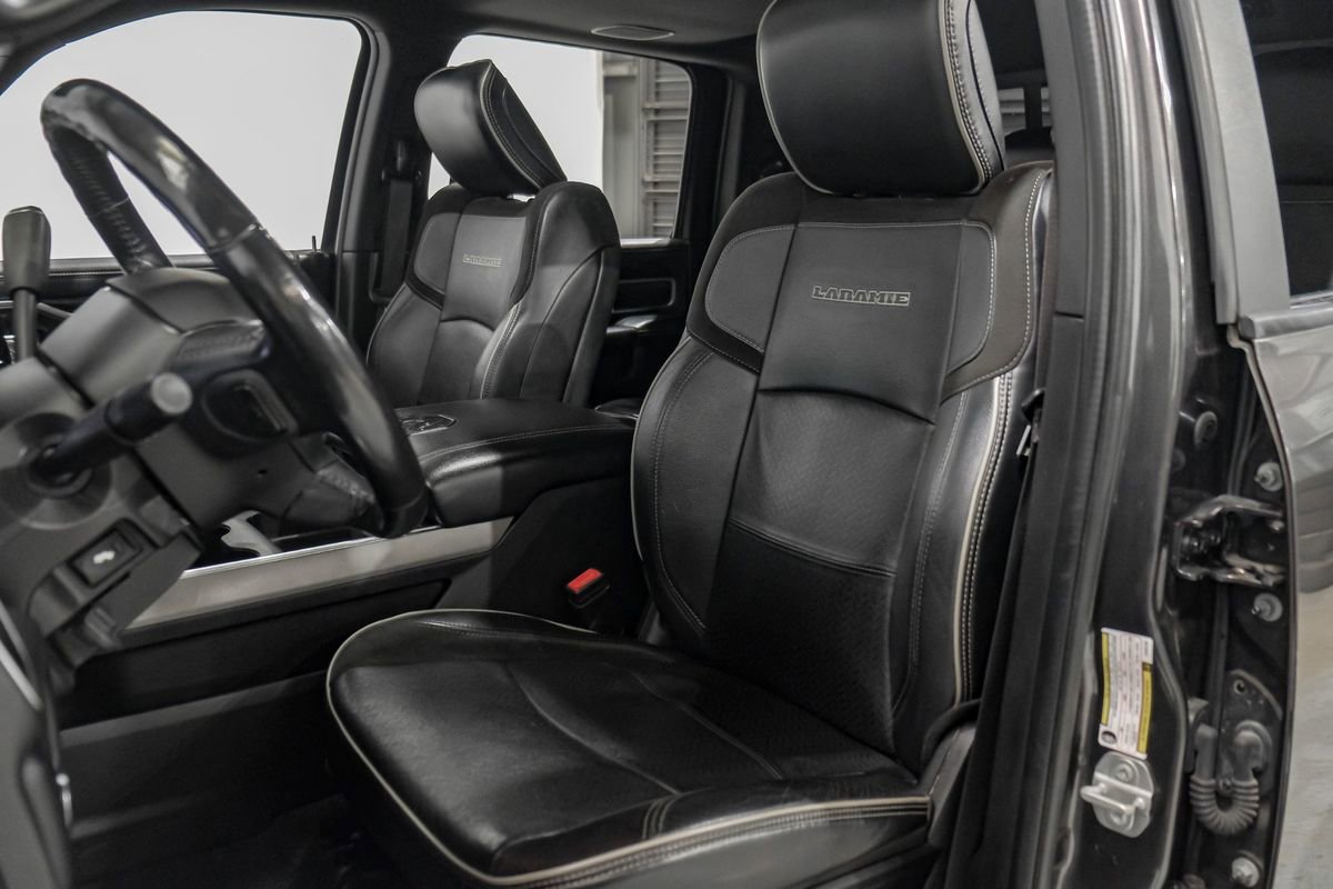 Used 2020 RAM 3500 Laramie w/ Night Edition image 31