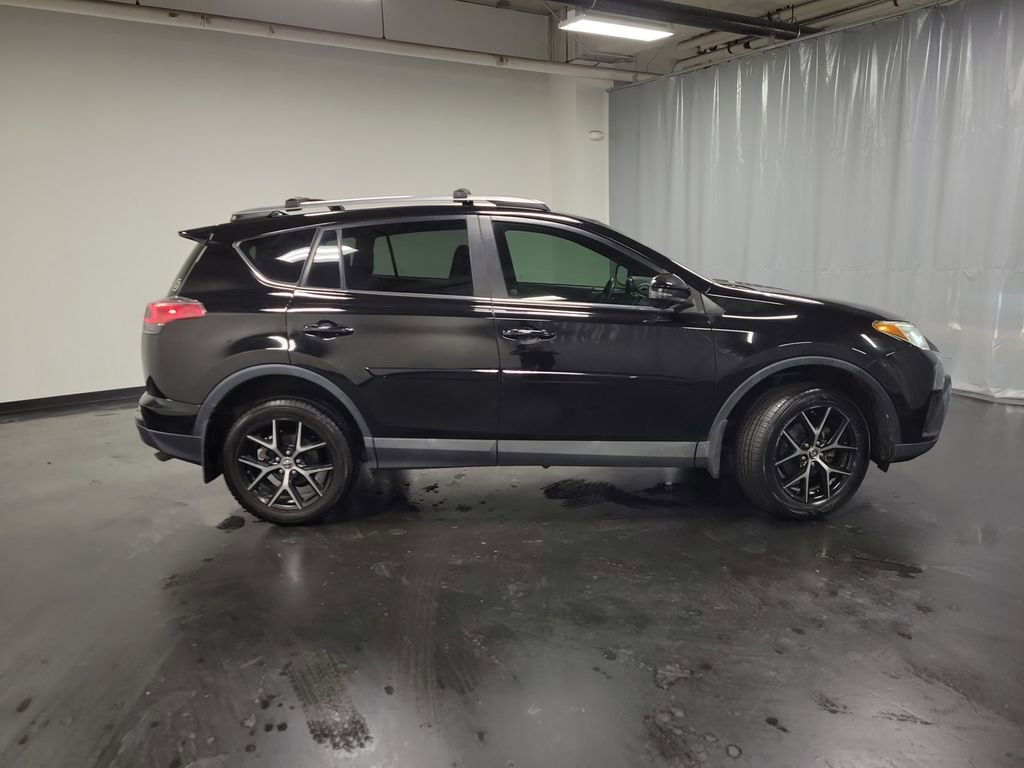Used 2018 Toyota RAV4 SE w/ Power Extra Value Package image 9