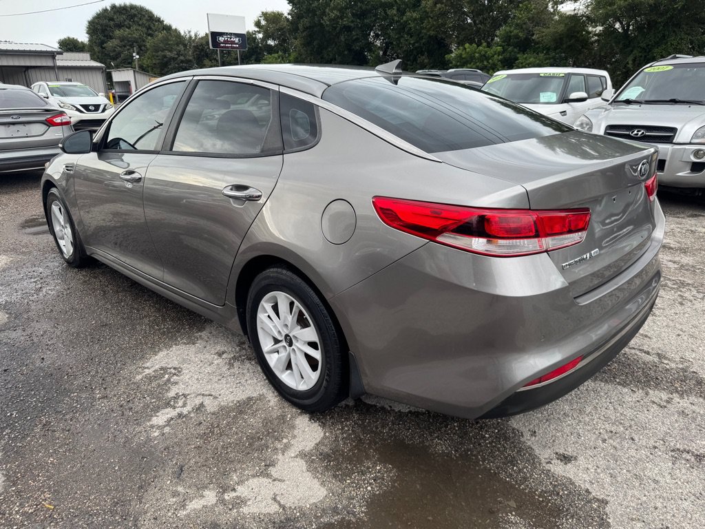 Used 2017 Kia Optima LX w/ Convenience Plus Package FWD image 19
