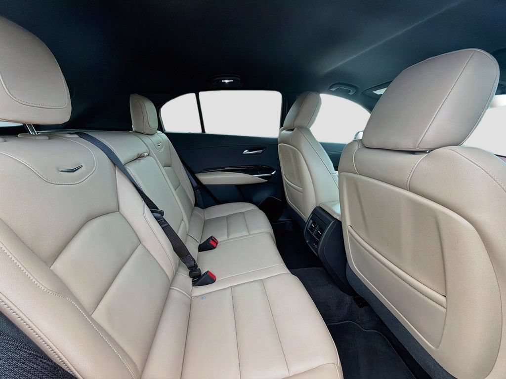 Certified 2025 Cadillac XT4 Premium Luxury FWD image 31