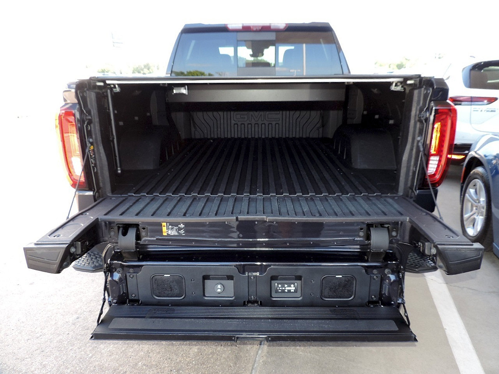 Certified 2024 GMC Sierra 1500 Denali Ultimate AWD/4WD image 20