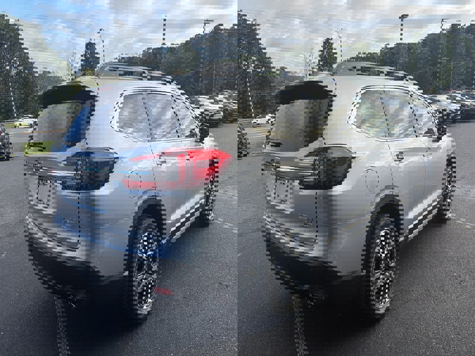 New 2025 Subaru Ascent Limited image 3